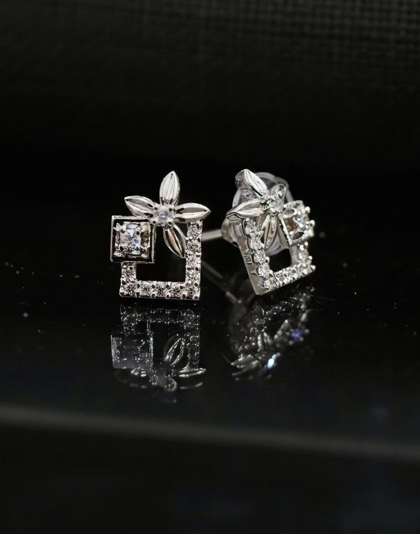 Square Floral Silver small Earrings